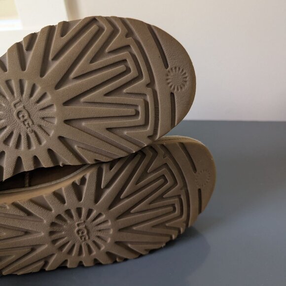 Ugg Tan Leather Sherpa Lined Short Booties Women's 6 - Picture 10 of 12